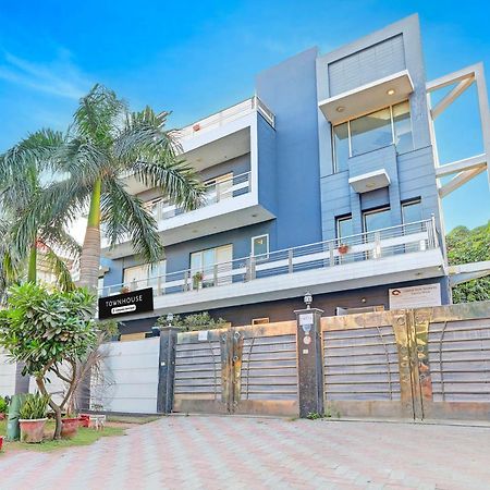 Townhouse Sector 49 Sohna Road 호텔 구르가온 외부 사진